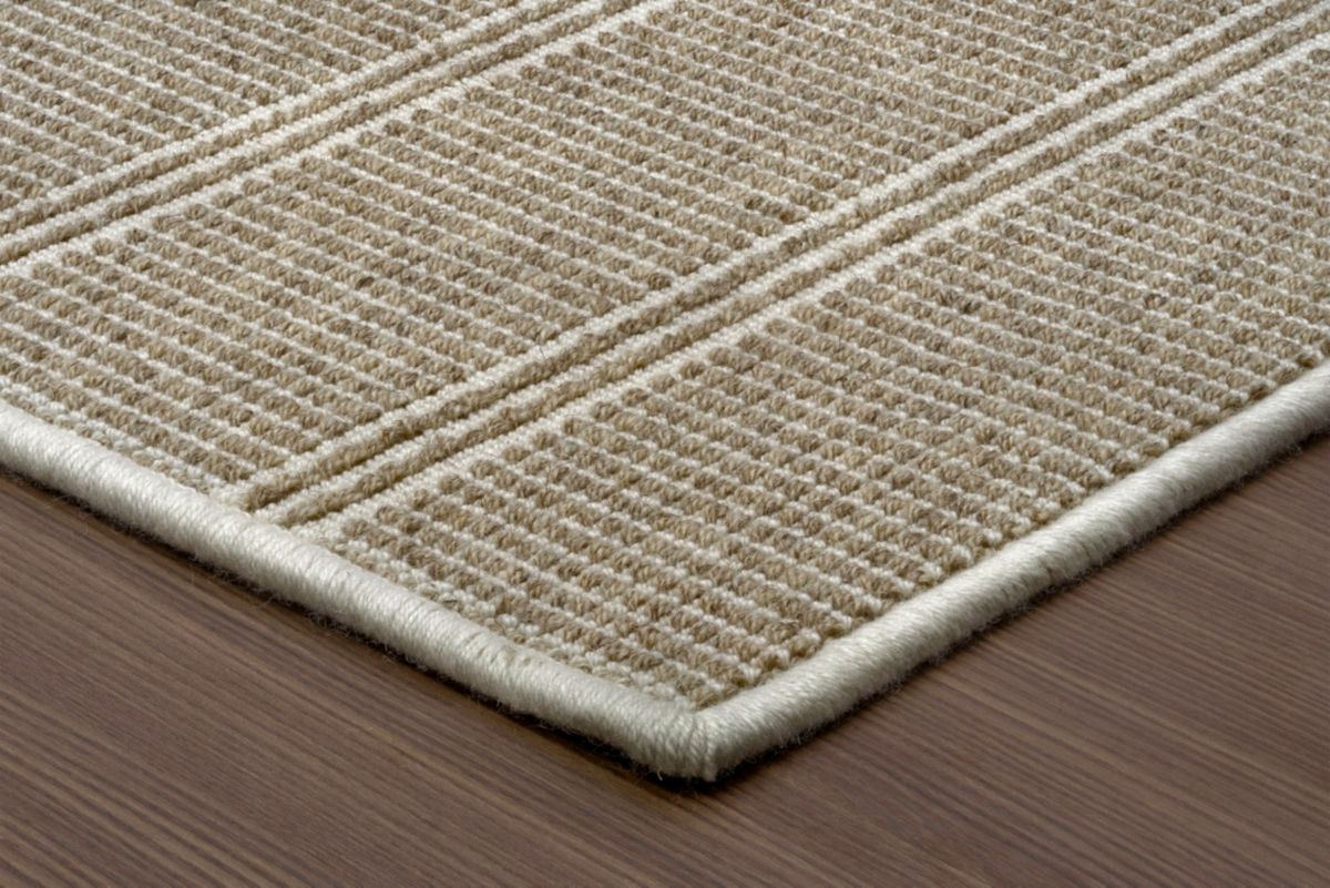 4 Sandy Beige